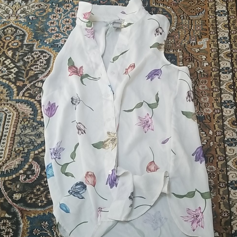 H&M Floral Button Down tank top